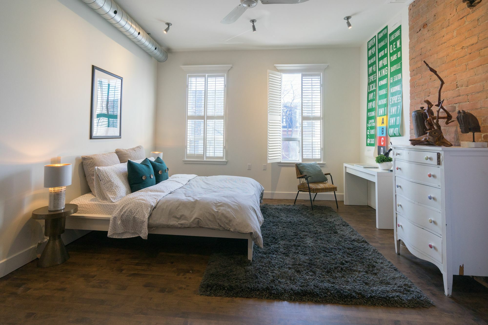 Applewood Suites - 2 Story Ossington Loft Toronto