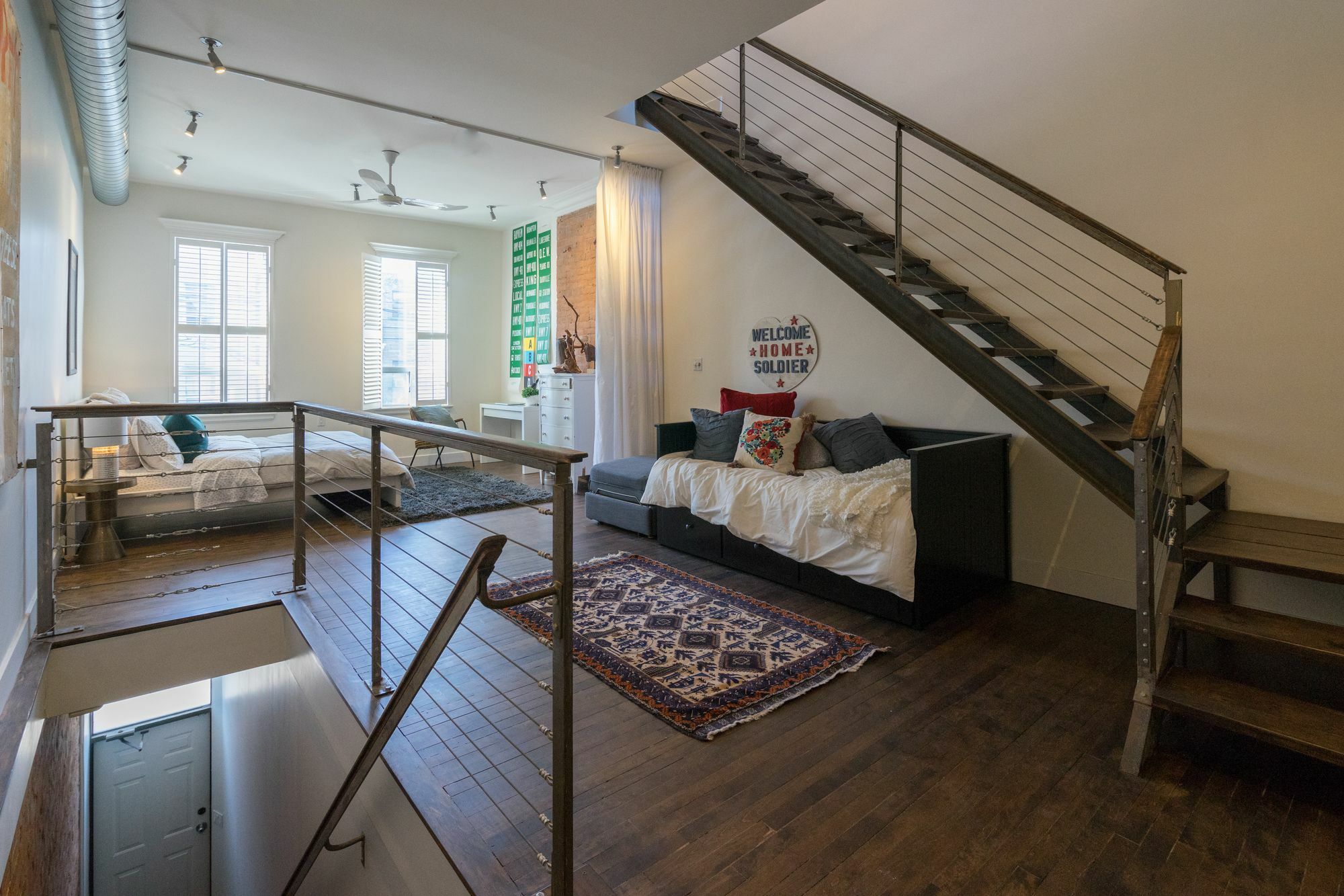 Apartment Applewood Suites - 2 Story Ossington Loft