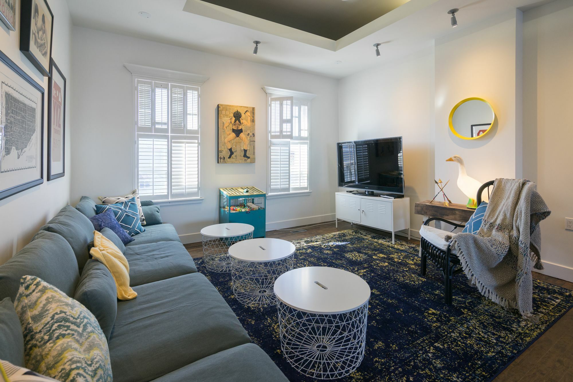 Applewood Suites - 2 Story Ossington Loft Apartment