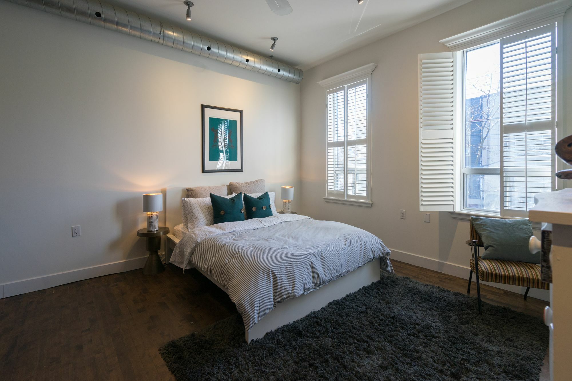 Applewood Suites - 2 Story Ossington Loft *