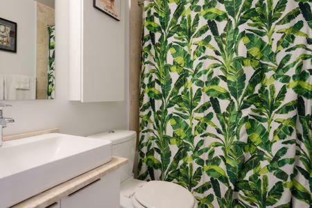 14 York Street Apartment Toronto