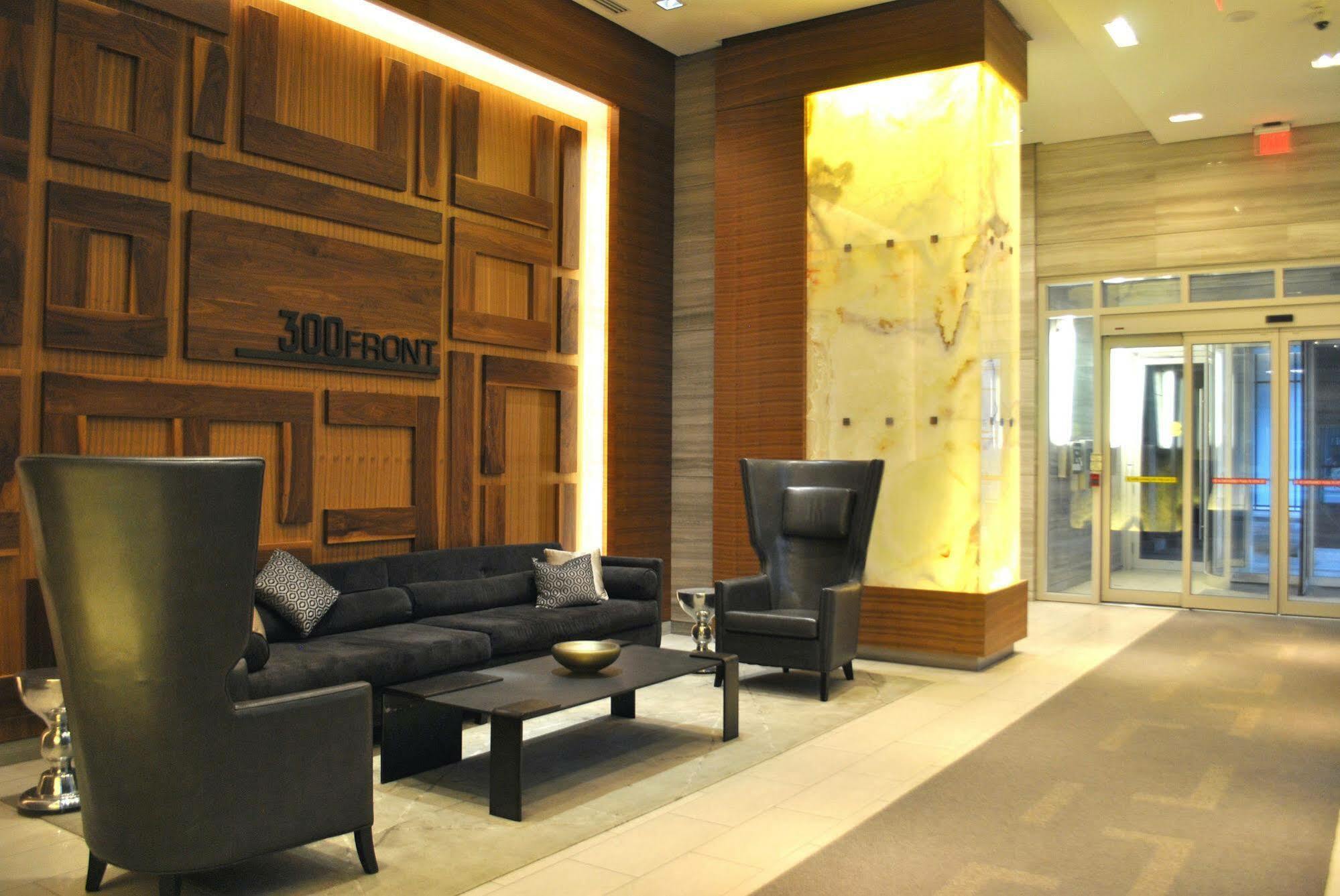 Living Suites Toronto - Front & John Toronto