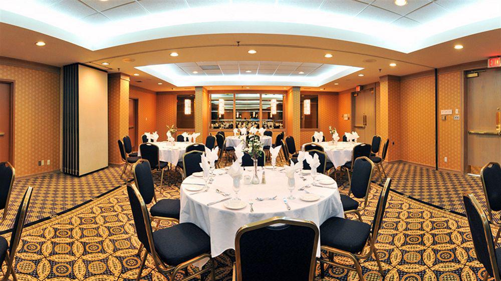 Hotel Hampton & By Hilton Downtown 3*