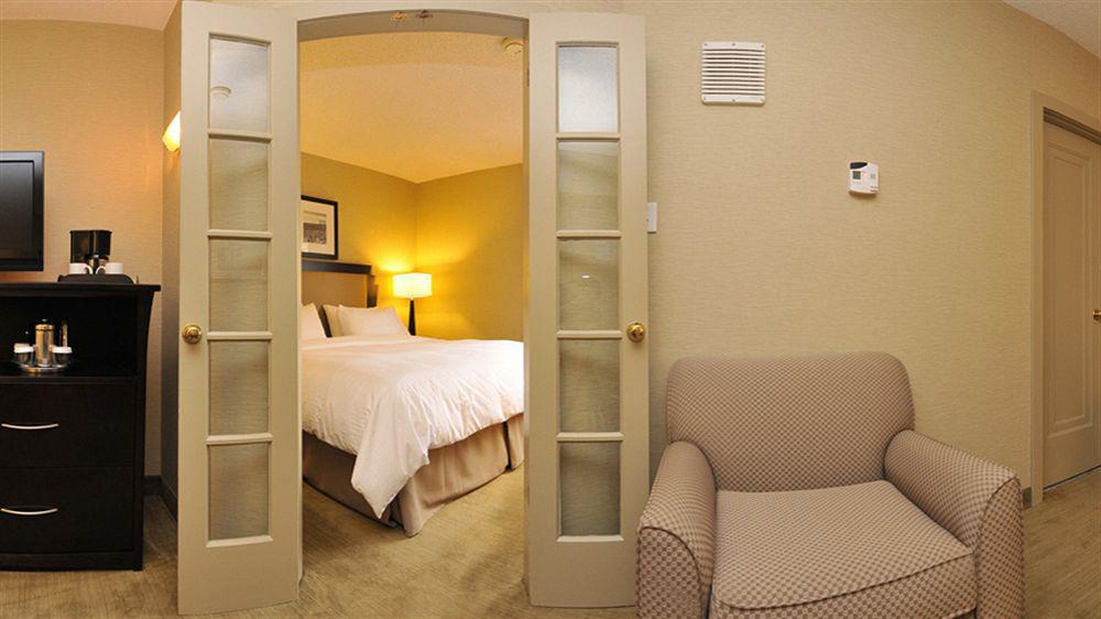 Hotel Hampton & By Hilton Downtown Toronto