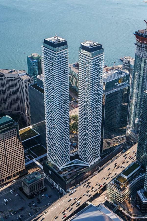 Presidential Heart Of Downtown With Stunning View Apartment
