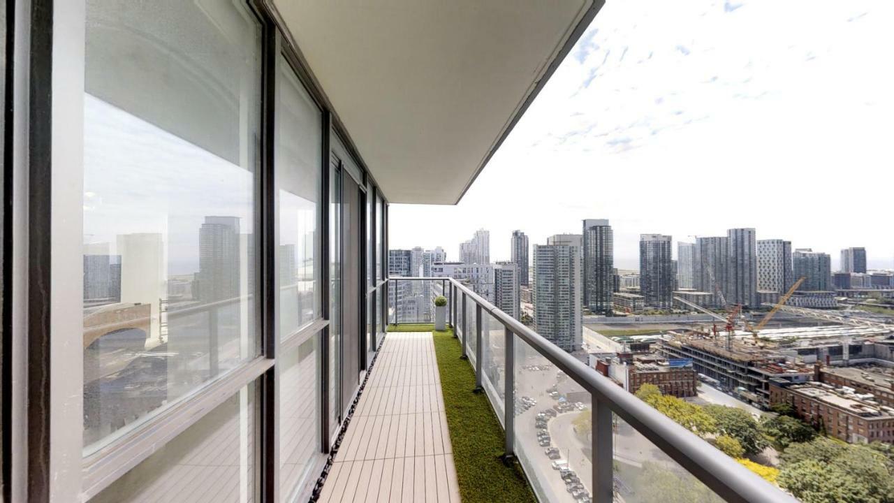 Luxury Downtown Apartment