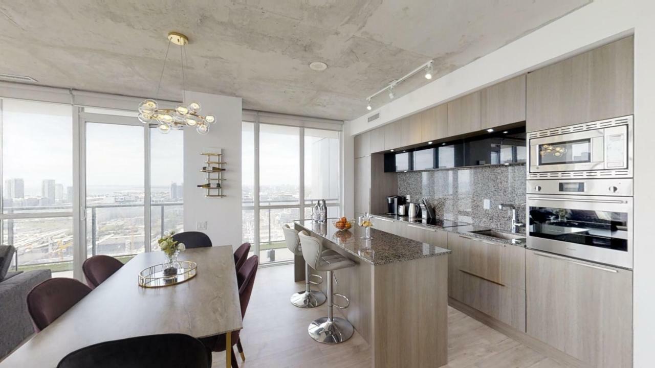 Luxury Downtown Apartment