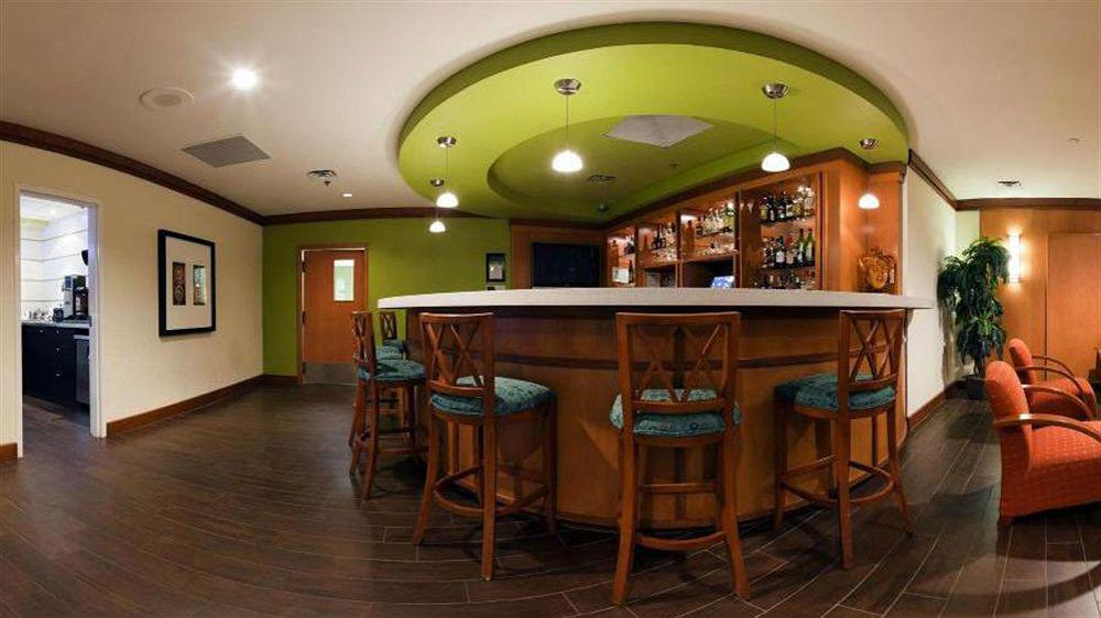Hotel Western Premier Airport Carlingview Toronto