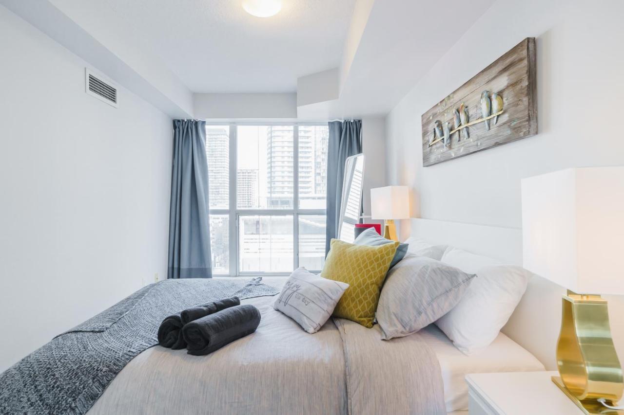 Aparthotel Aoc - Heart Of Downtown Toronto
