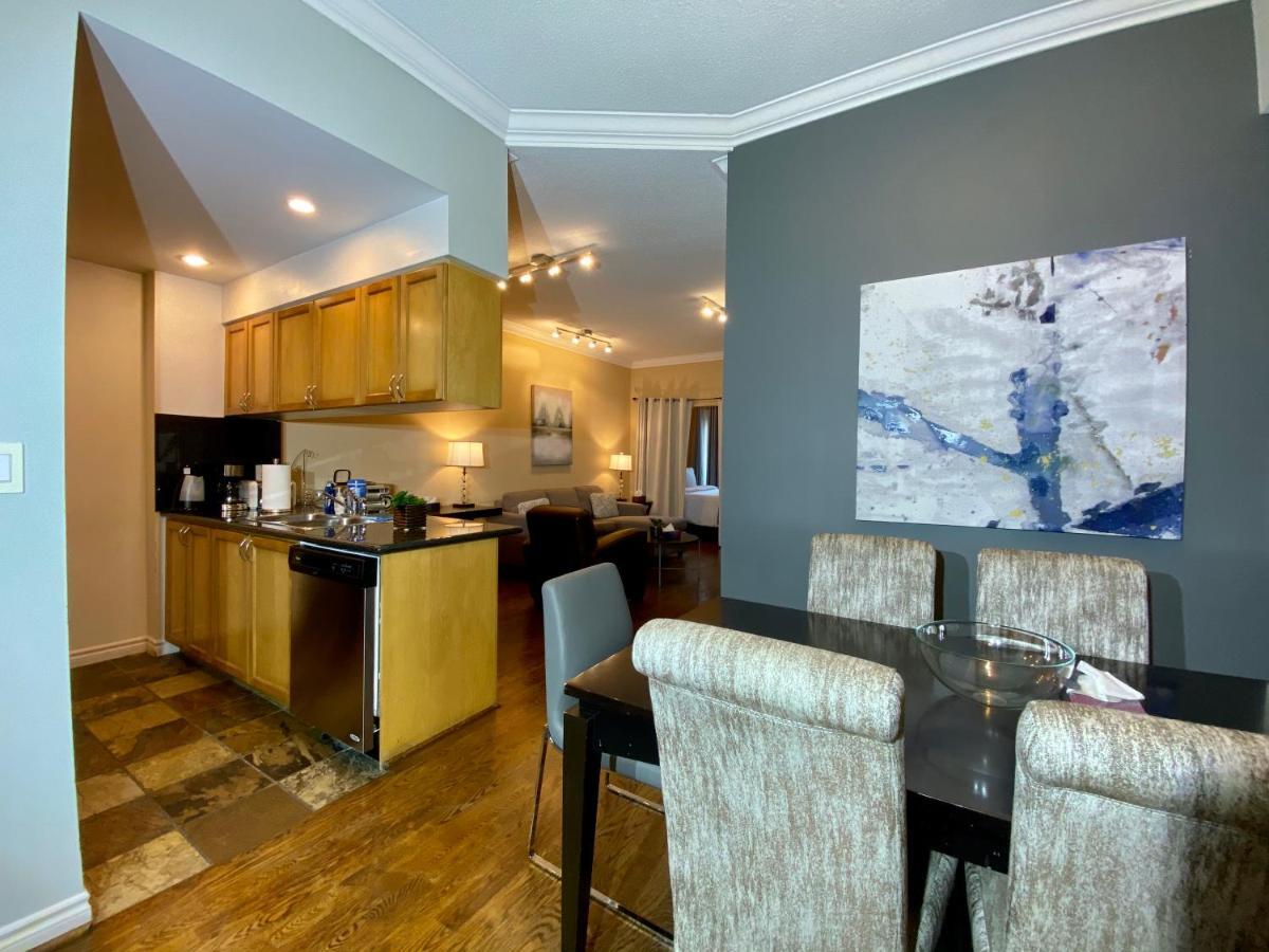 City Stay Condos - Downtown Toronto, Simcoe Street * Toronto