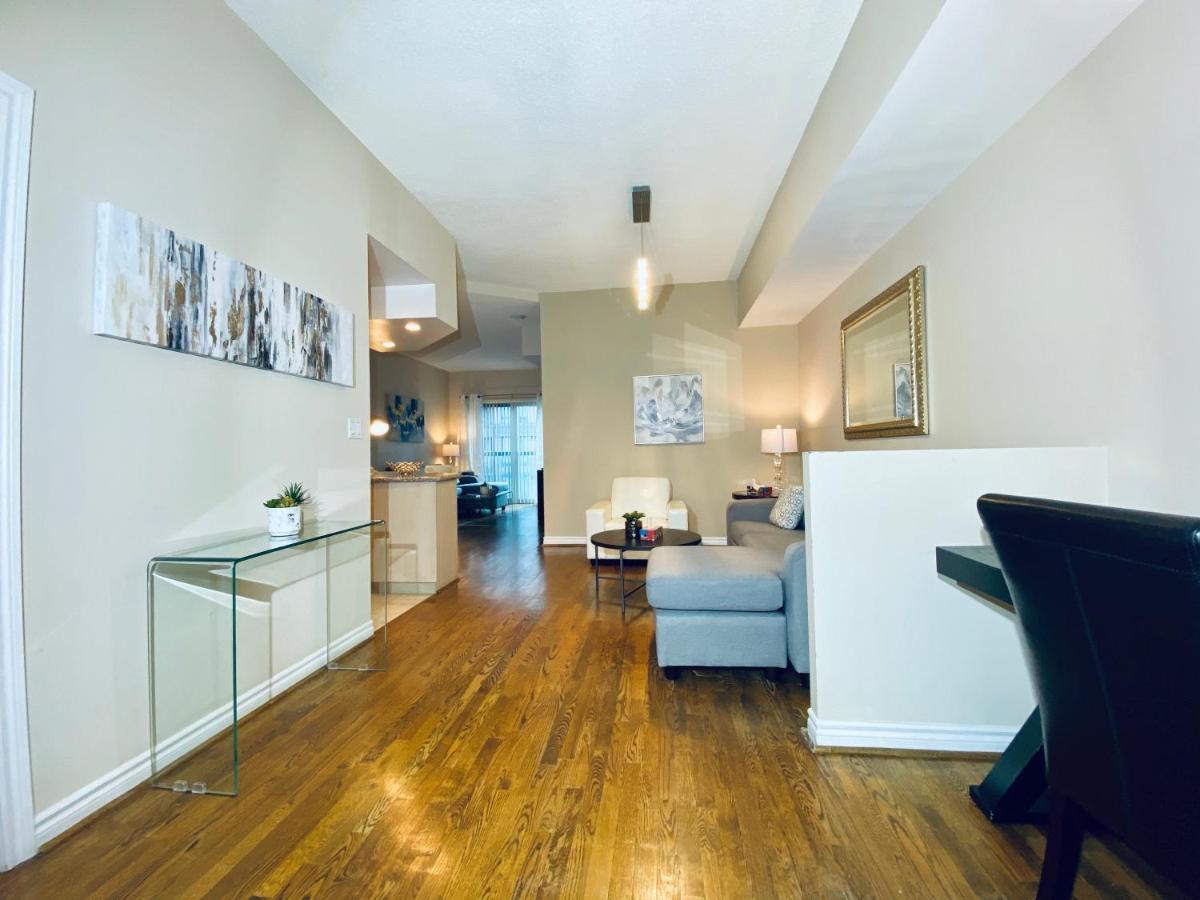 City Stay Condos - Downtown Toronto, Simcoe Street * Toronto