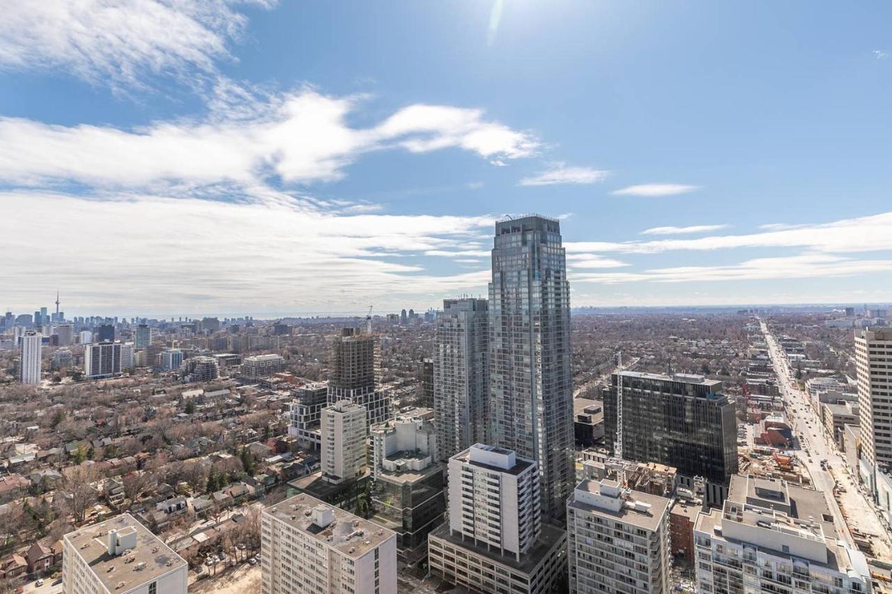 89 Dunfield Avenue Apartment
