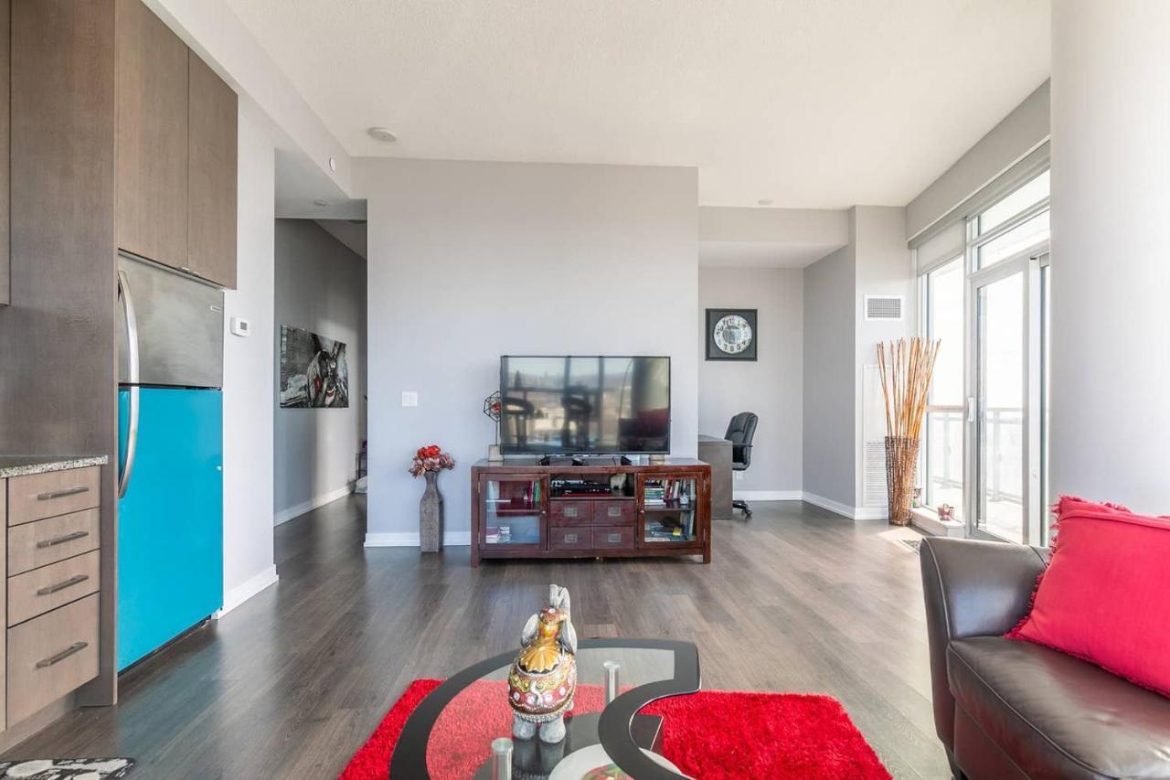 89 Dunfield Avenue Apartment