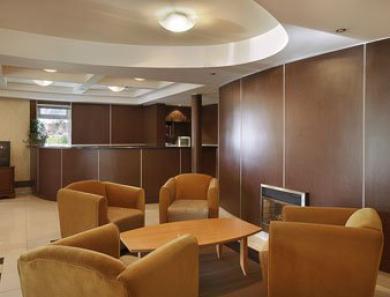 Howard Johnson By Wyndham Downtown West *