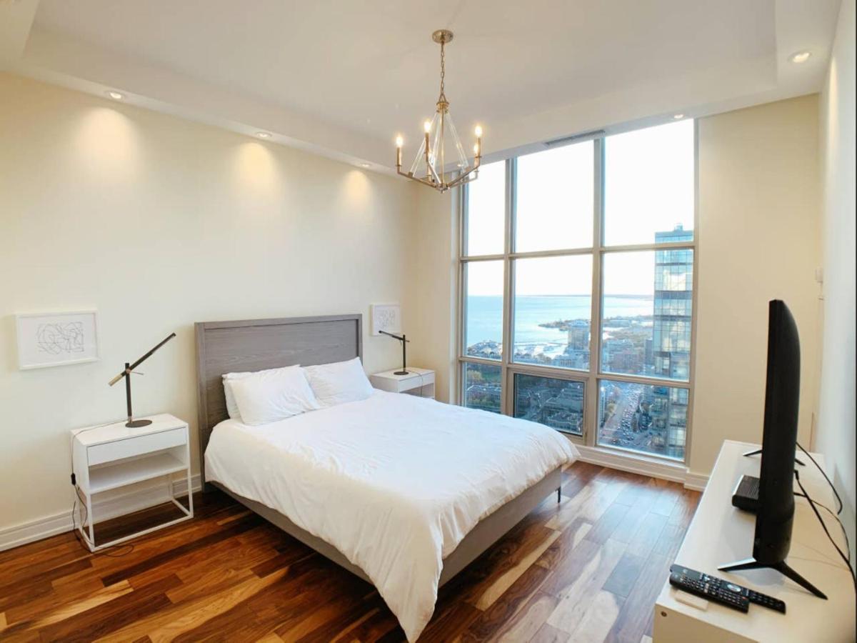 Luxury Penthouse In Downtown Apartment *