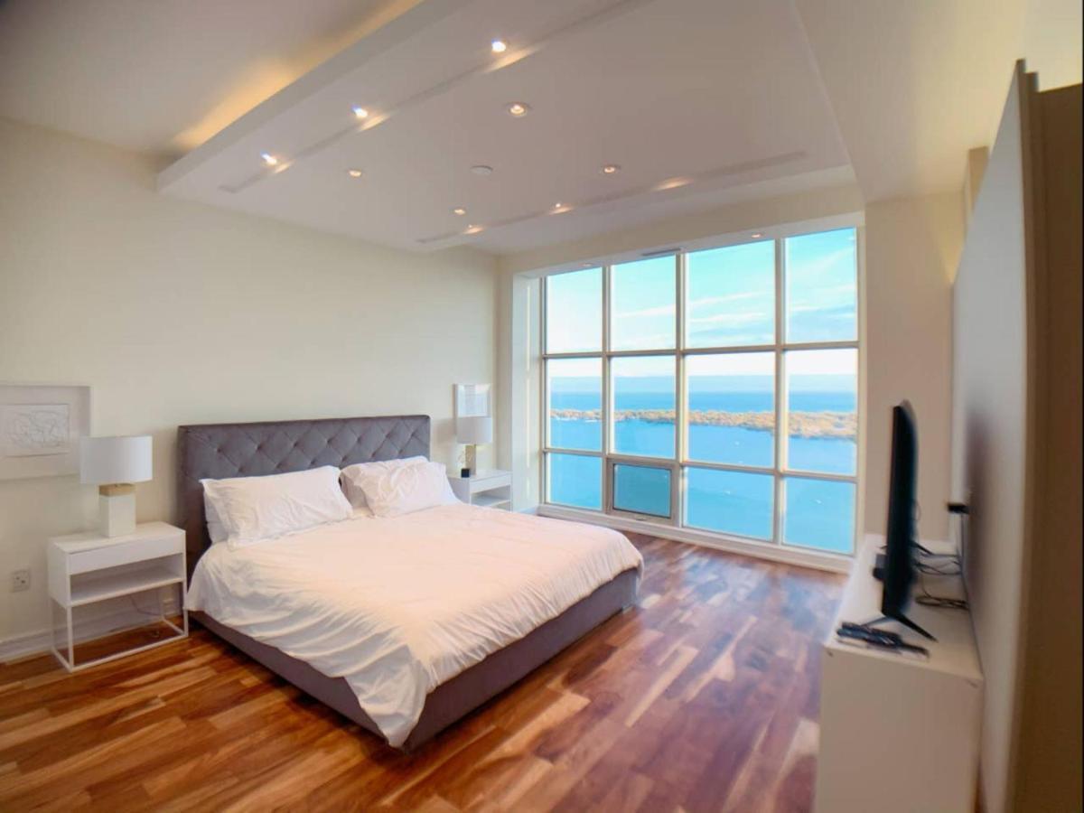 Luxury Penthouse In Downtown * Toronto
