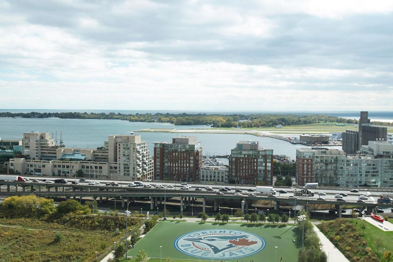 Whitehall Suites - Lakeview Suites Apartment