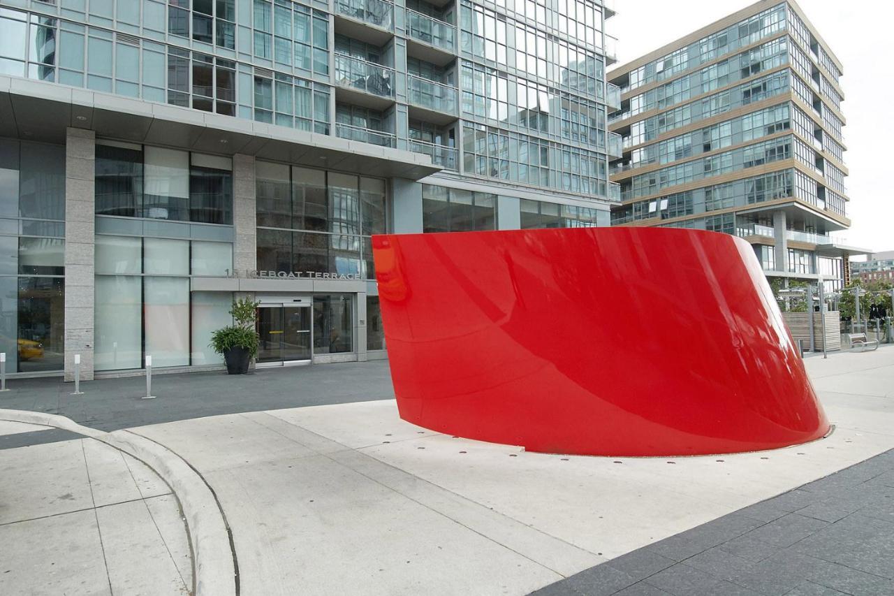 Whitehall Suites - Lakeview Suites * Toronto