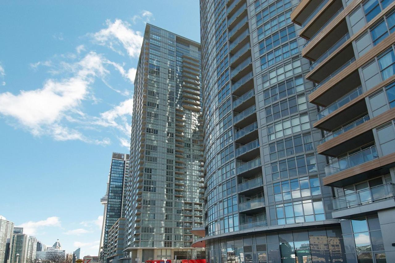 Whitehall Suites - Lakeview Suites Apartment