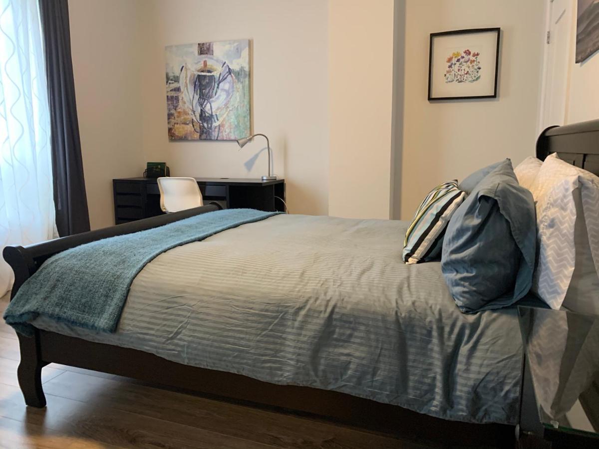 Kensington Apartment *
