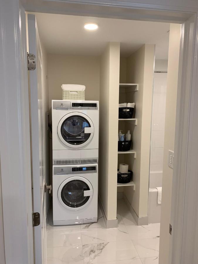 Luxury 2 Bedroom High Park Residence, Roncesvalles Village