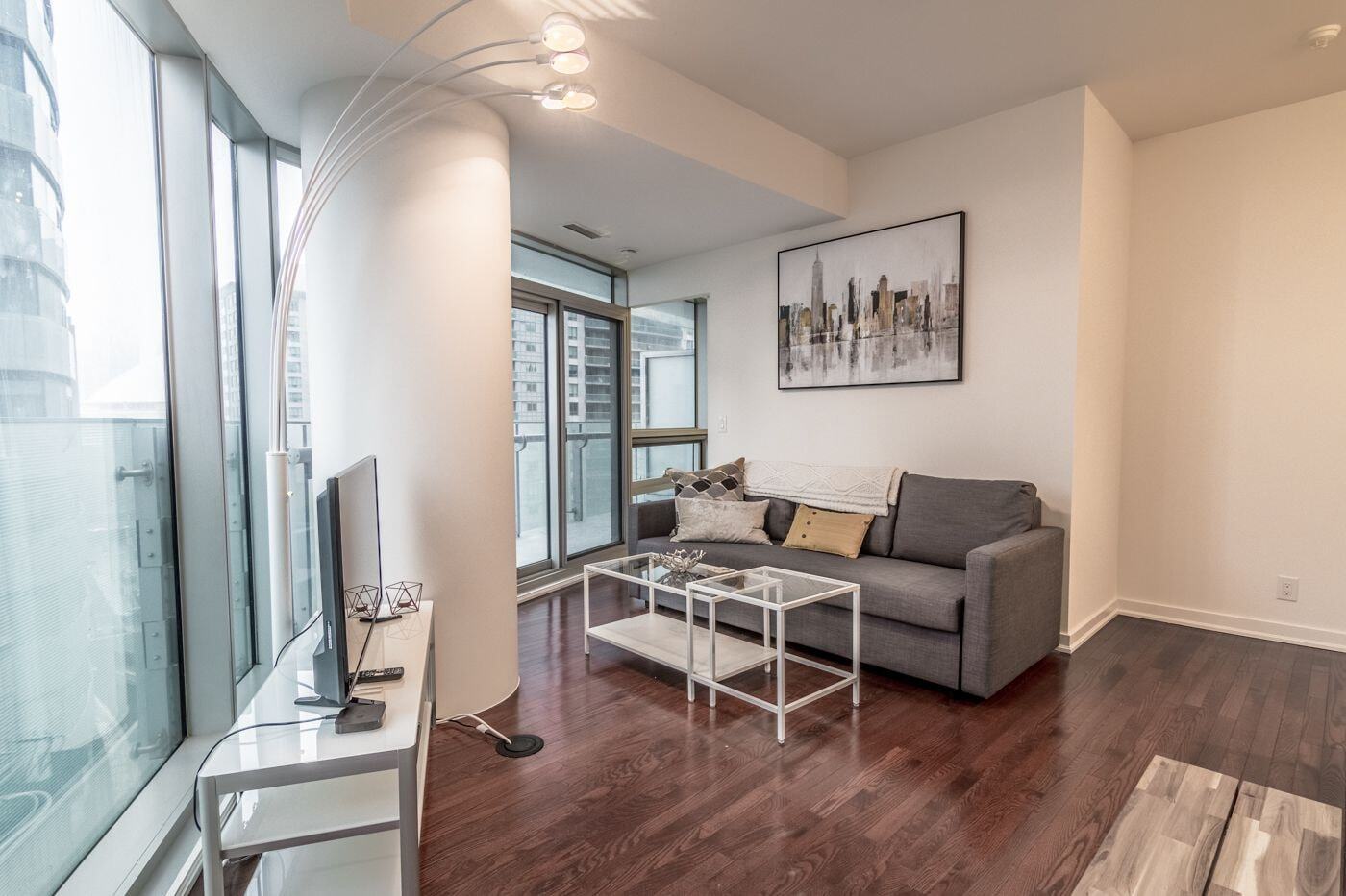 Aoc Suites - Two Bedroom Condo - City/Cn Tower View