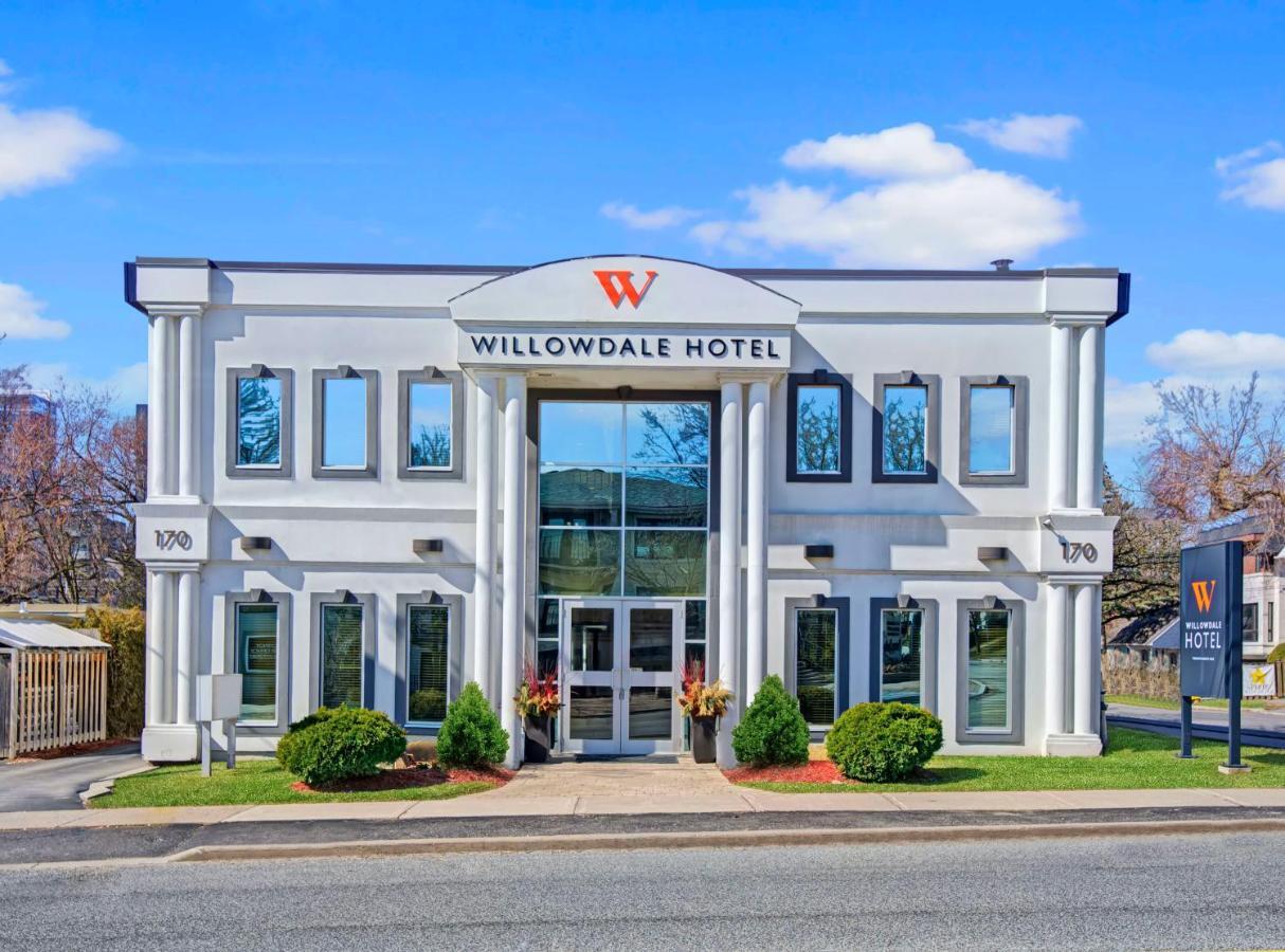Willowdale North York 3*