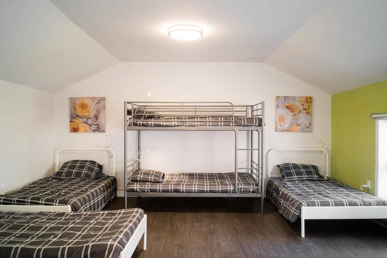Hostel Toronto Hotel *