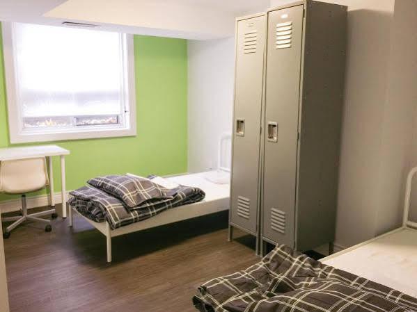 Hostel Toronto * Toronto