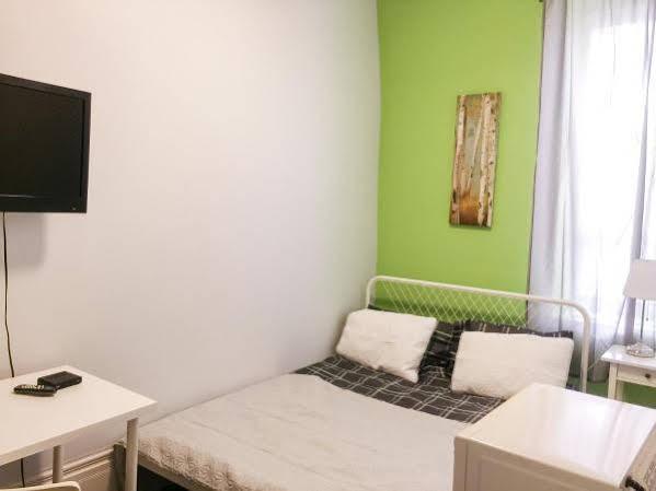 Hostel Toronto Hotel *
