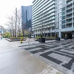 Planurstay - 2Br & 2Bth At 300 Front Street West