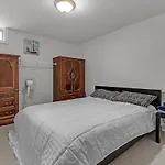 Very Cozy & Comfortable In Downtown Toronto Great Value!