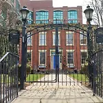 One Bedroom Condo In Liberty Village Toronto