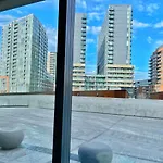 Exquisite Condo By Exhibition Place Downtown Toronto