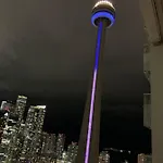 Luxury Condo With Cn Tower View