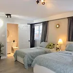Grandravine/Beautiful Unit Near Downtown Toronto