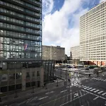 Cozy Suite In Heart Of Downtown Toronto G3