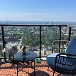 Luxury View In Toronto Downtown 3 Bedroom 2.5 Bathroom 1 Parking