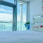 Superior 49Th Floor 3 Bedroom Suite With Cn Tower And City View