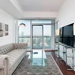 Executive 1 Bedroom Condo - Cn Tower & City View