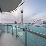 Luxury 2Br Condo Entertainment District Downtown Cn Tower View Balcony Pool & Hot Tub