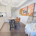 King Suites In Downtown Toronto Near Cn Tower Rogers Centre B