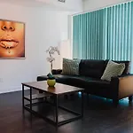 Peter Pan\'S Hideaway 2Br In Central Toronto