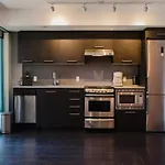 Peter Pan\'S Hideaway 2Br In Central Toronto