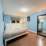 Luxurious House Near Downtown