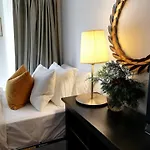 Stylish Downtown Toronto Residential Hotel