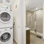 Comfortable Suites Near Rogers Centre Cn Tower & Free Parking