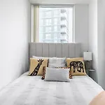 Stunning Lake View Top Floor Studio