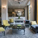 The Roehampton Hotel