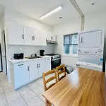 2 Bed 1 Bath House Near Downtown